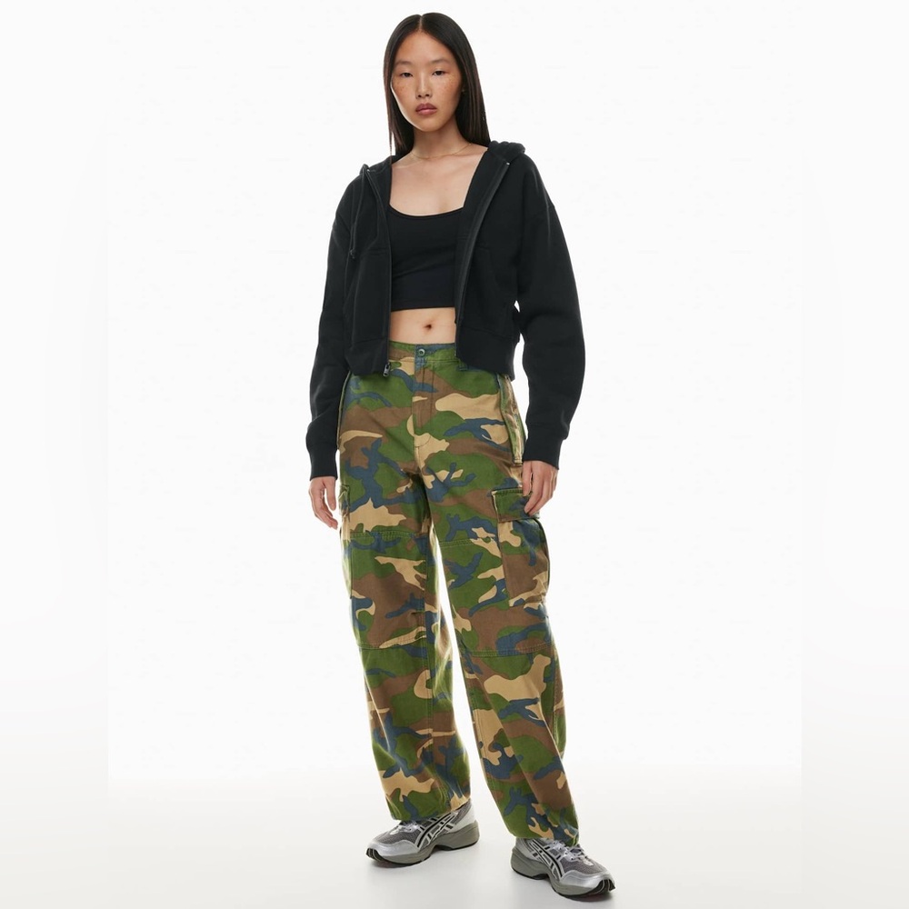 Aritzia Supply Cargo Pants